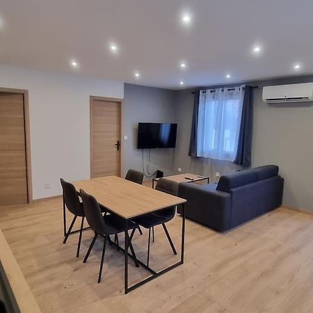 Superbe Appartement T2 Climatise, Idealement Situe ユジーヌ エクステリア 写真